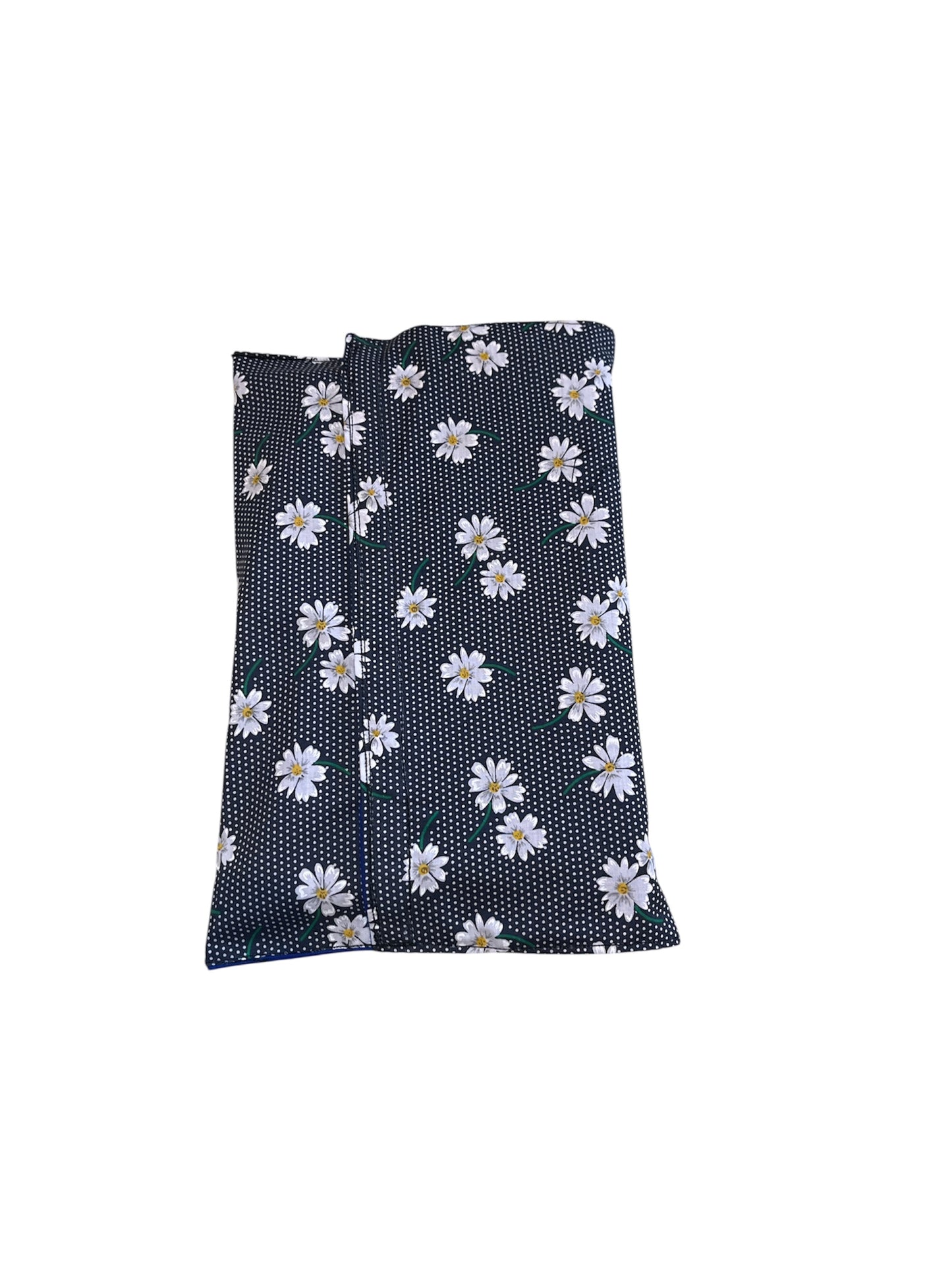 Daisy chain design book wrap