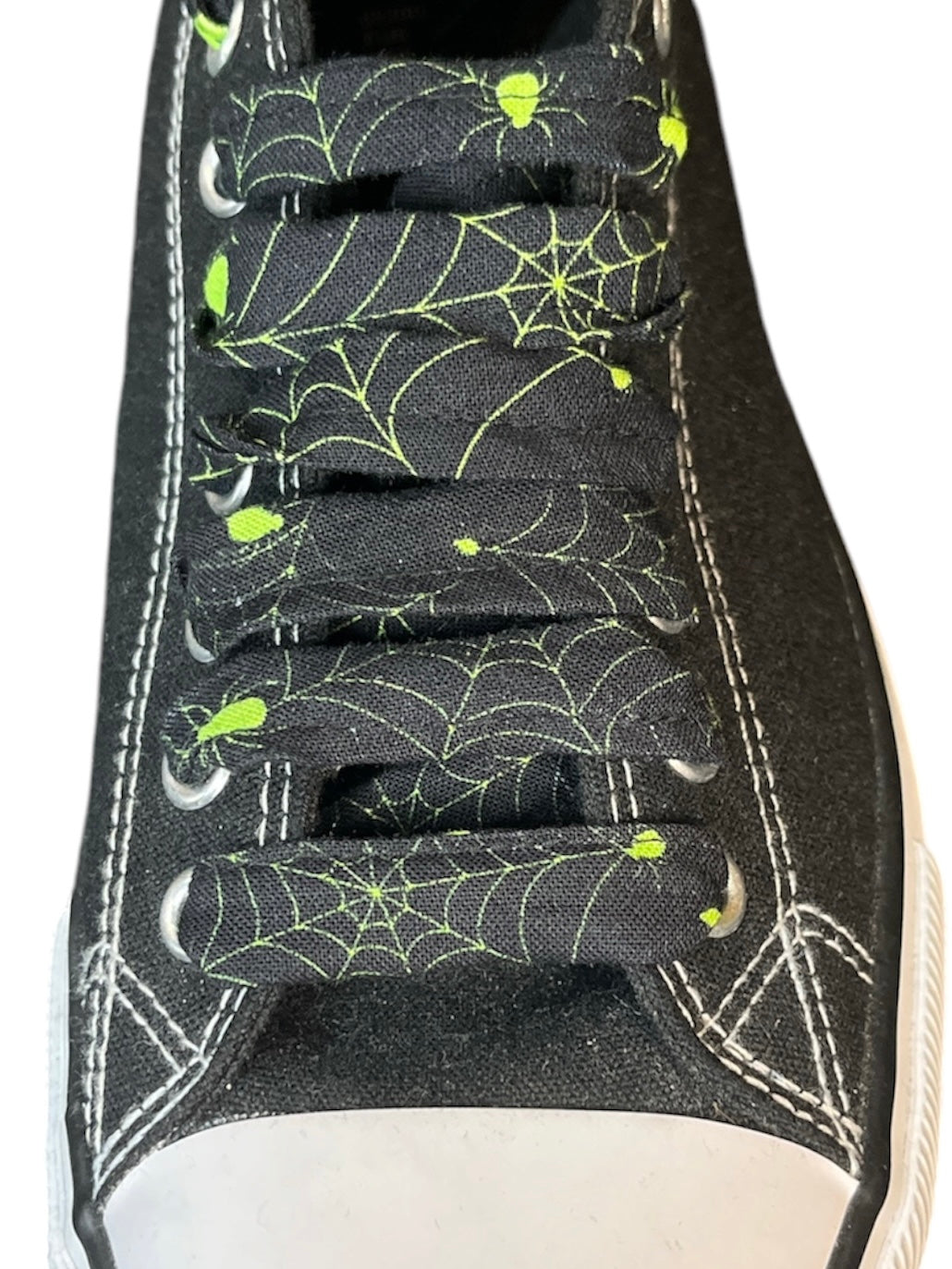 Green cobweb laces
