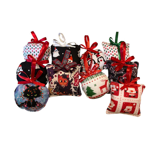 Festive fabric baubles