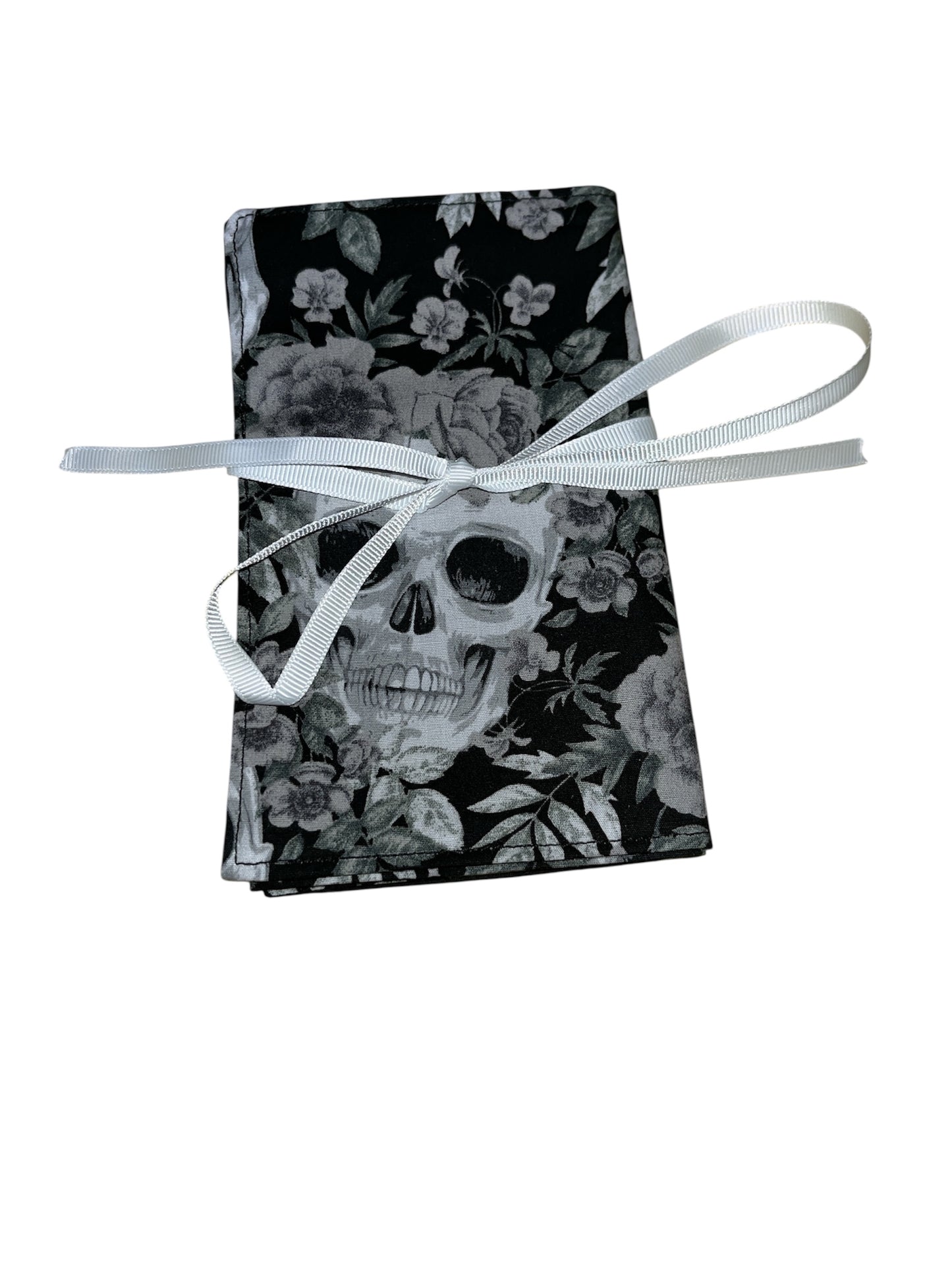 Skull and rose tarot wrap