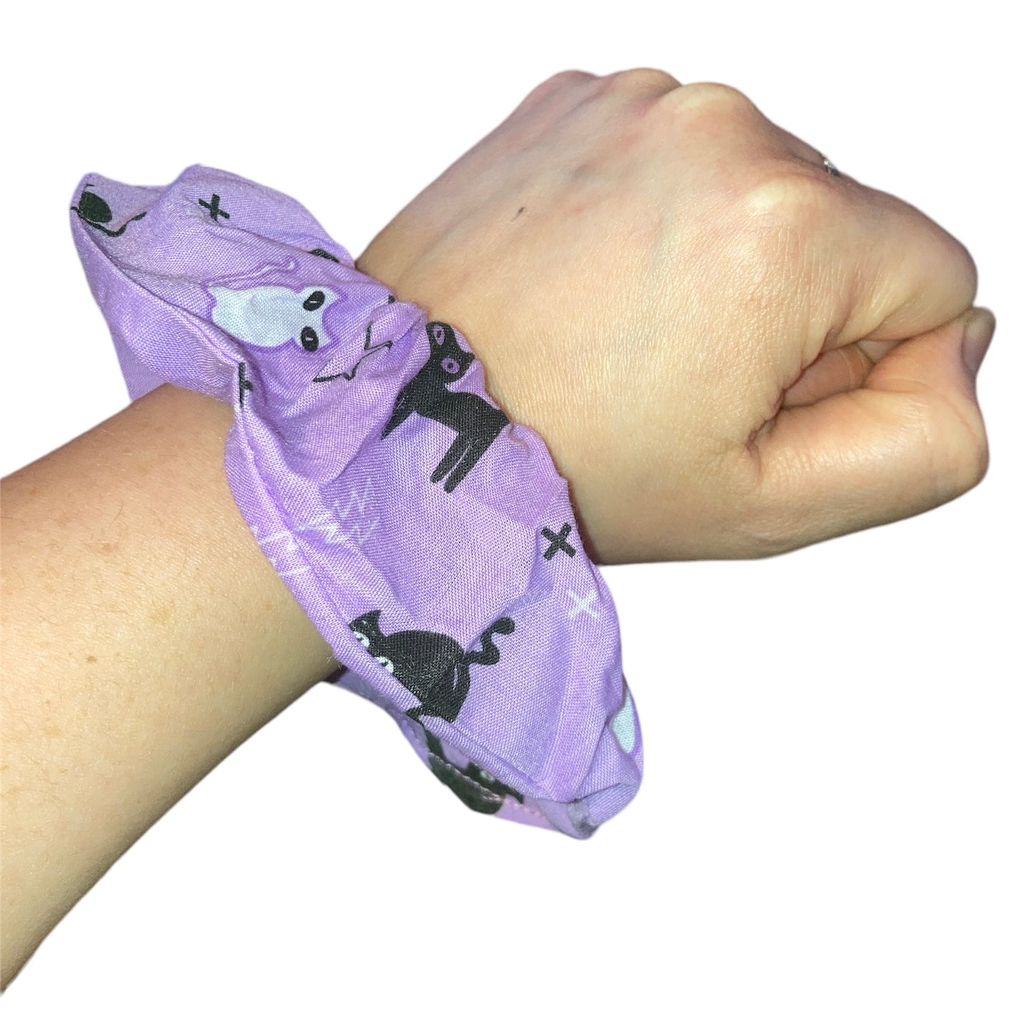 Spooky cat Scrunchie