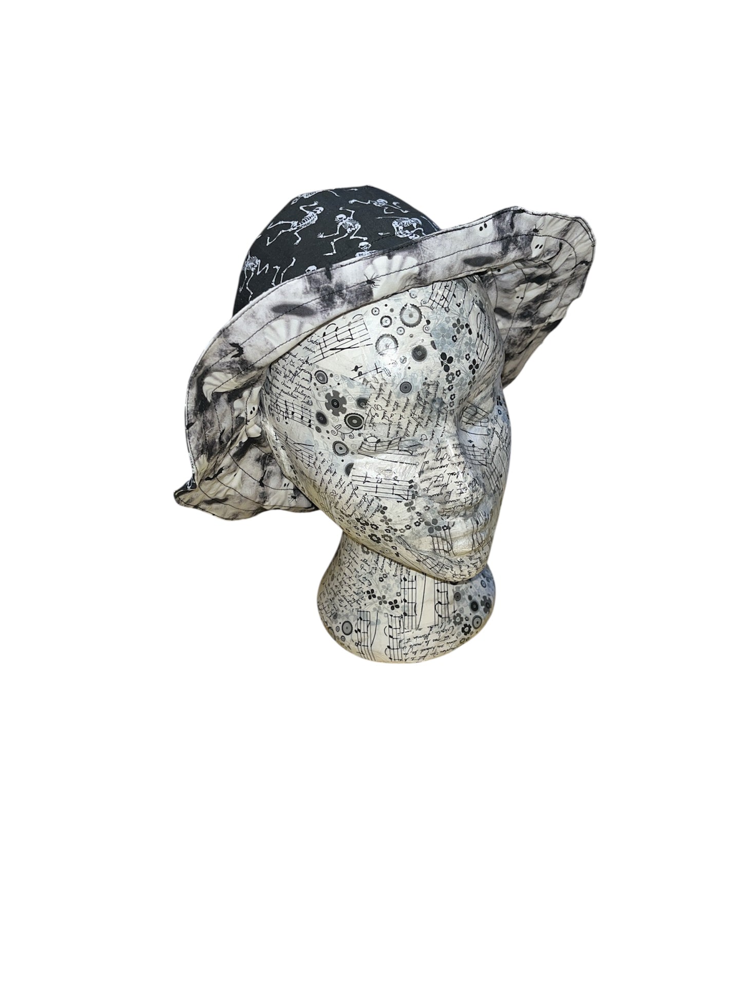 Reversible ghost and skeleton bucket hat