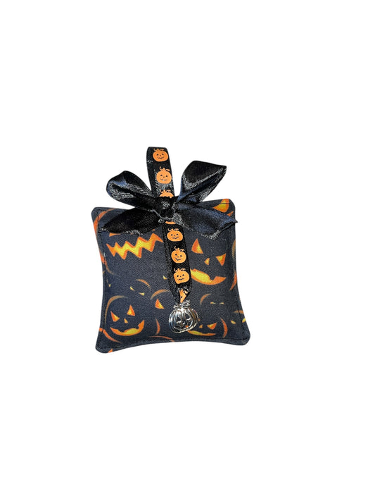 Spooky fabric baubles