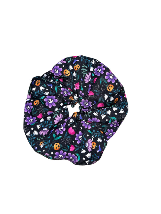 Spooky flowers scrunchies