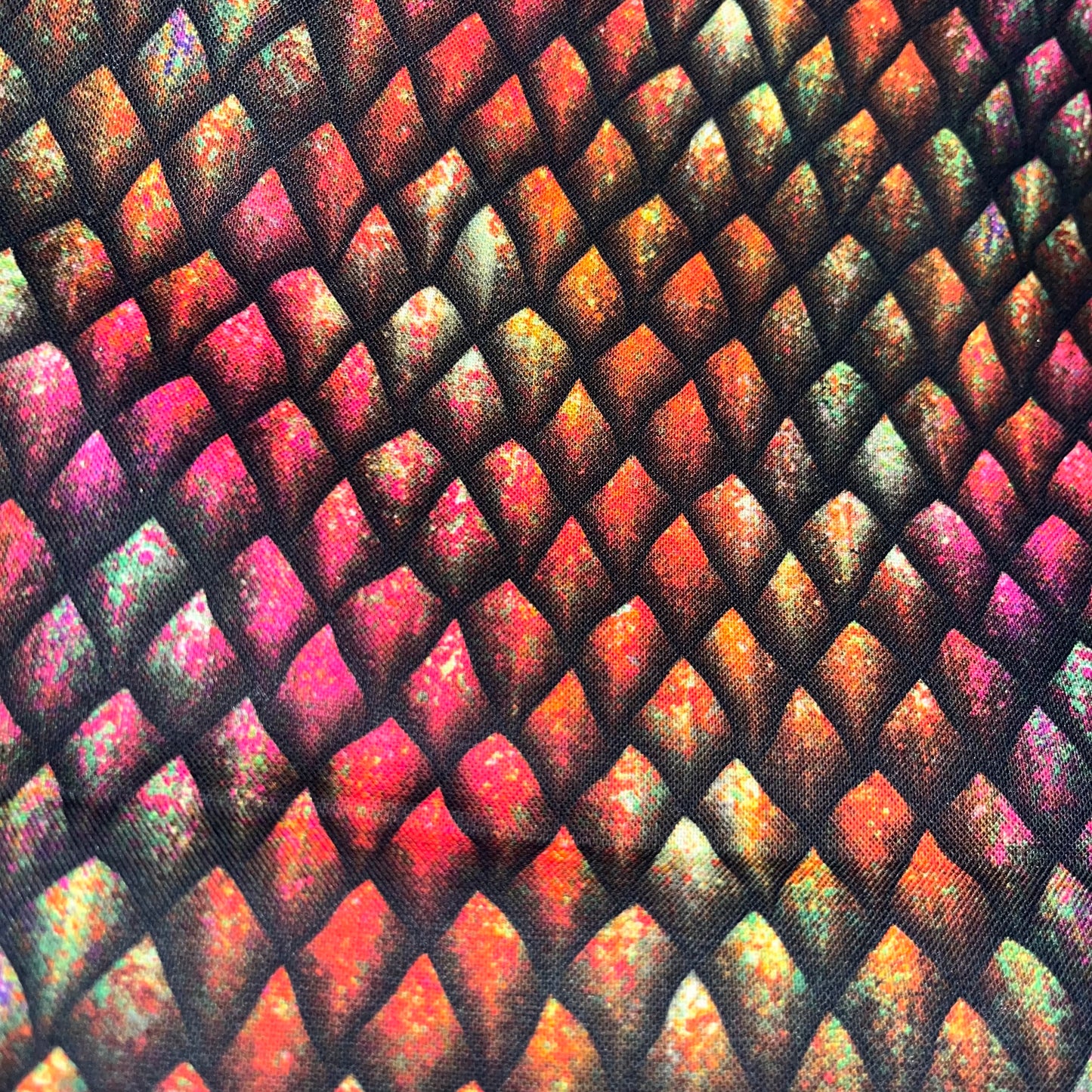 Dragon scale laces