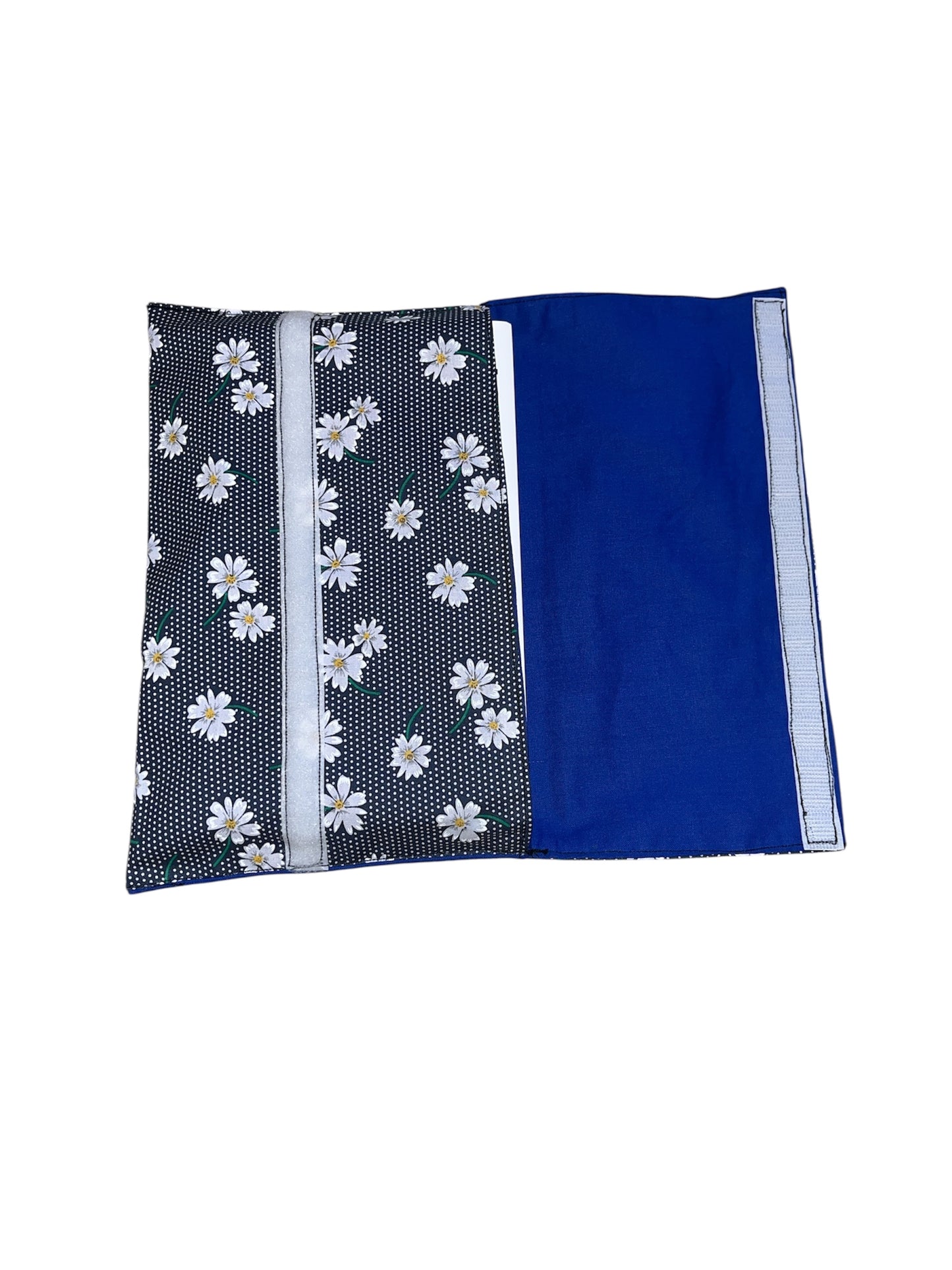 Daisy chain design book wrap